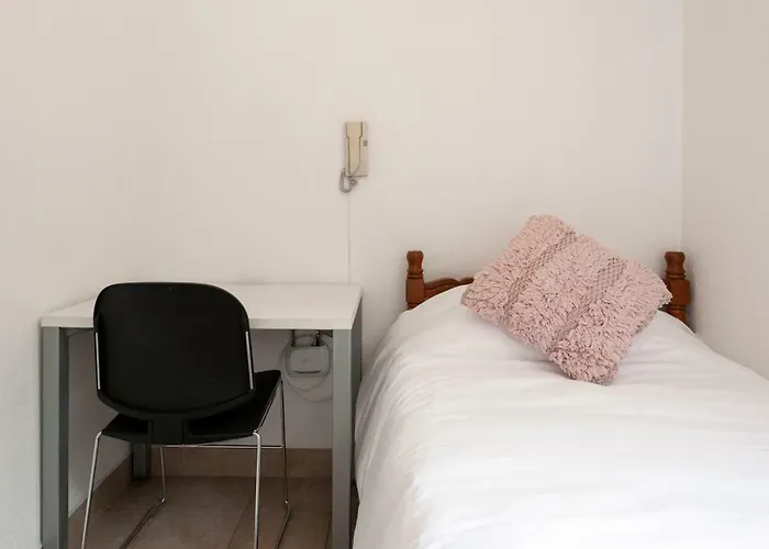 Pensión Cuarto En Lomas
